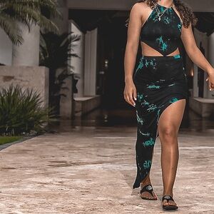 Black & Teal Cutout Halter Maxi Dress